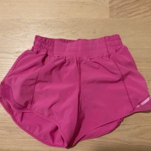 Lululemon hotty hots hot pink size 4 shorts